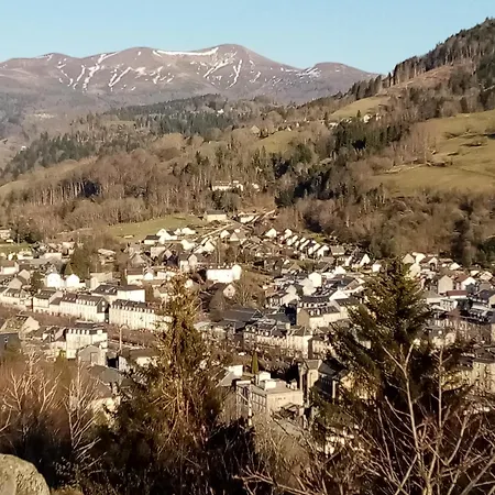 Logis L'arverne Du Rocher A Vue Sur La Montagne Nyaraló *